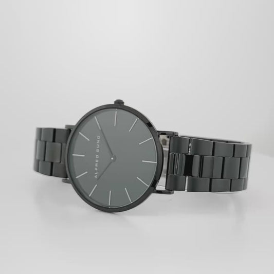 Montre Alfred Sung Metropolitan Date avec cadran noir et bracelet en acier inoxydable